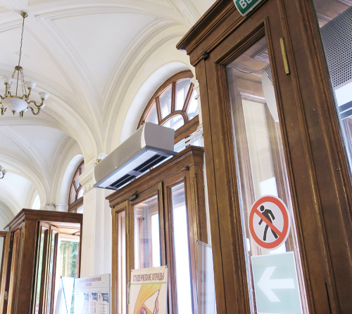 Воздушно-тепловая завеса КЭВ-130П5131W Тепломаш