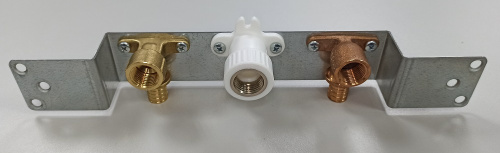 Планка монтажная КТ-16 на 75 и 150 мм для трех водорозеток Планка монтажная КТ-16 на 75 и 150 мм для трех водорозеток