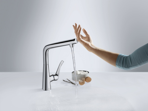 Смеситель для кухни Hansgrohe Metris 14821000 хром, выдвижной излив Смеситель для кухни Hansgrohe Metris 14821000 хром, выдвижной излив